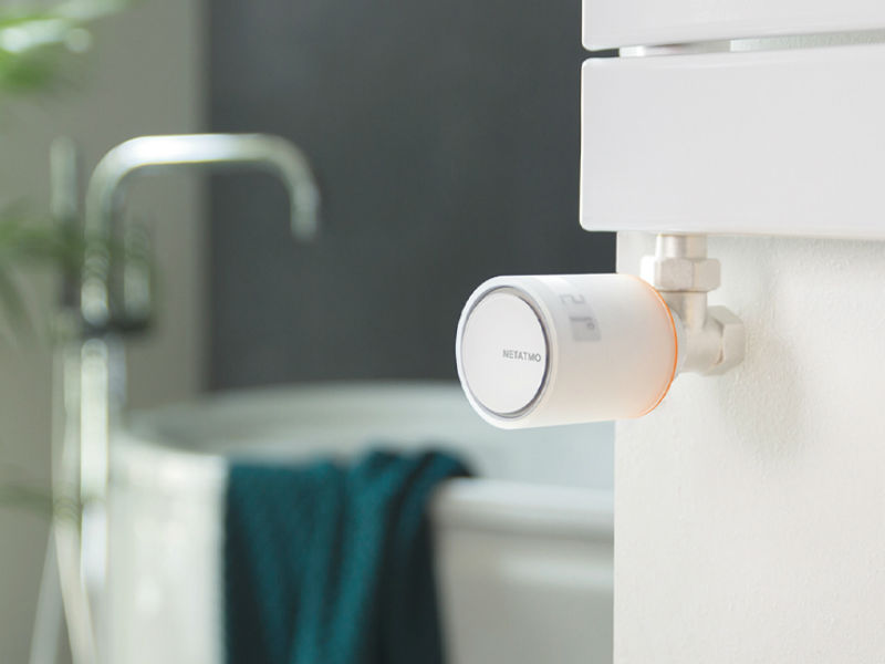 Netatmo radiatorkraan gemonteerd in de badkamer