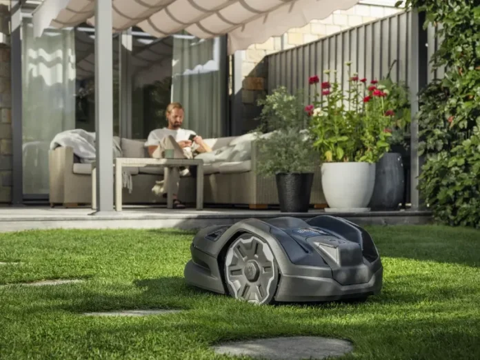 Robot Maaier In tuin