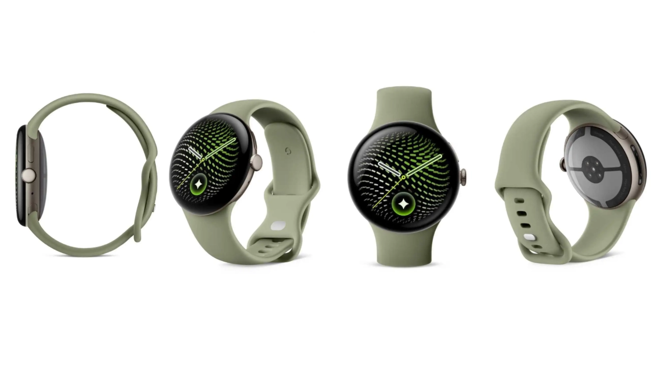 Vier verschillende aanzichten van de Google Pixel Watch 5 met een saliegroene sportband en een rond digitaal display op een witte achtergrond.